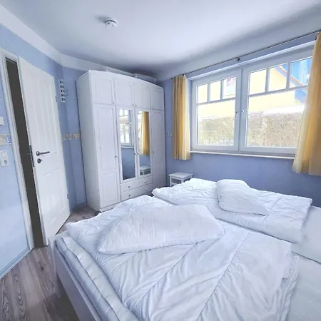 Kastanie 59 - Zwischen Ostsee Und Einkaufsmoeglichkeiten Eg Apartmán *